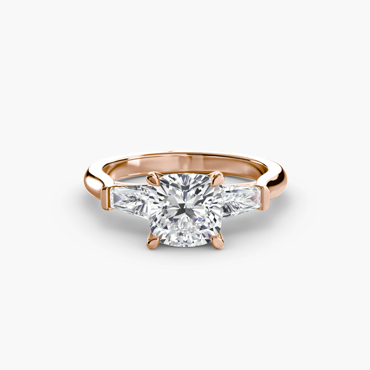 Ring met drie stenen (baguettevormige zijstenen)