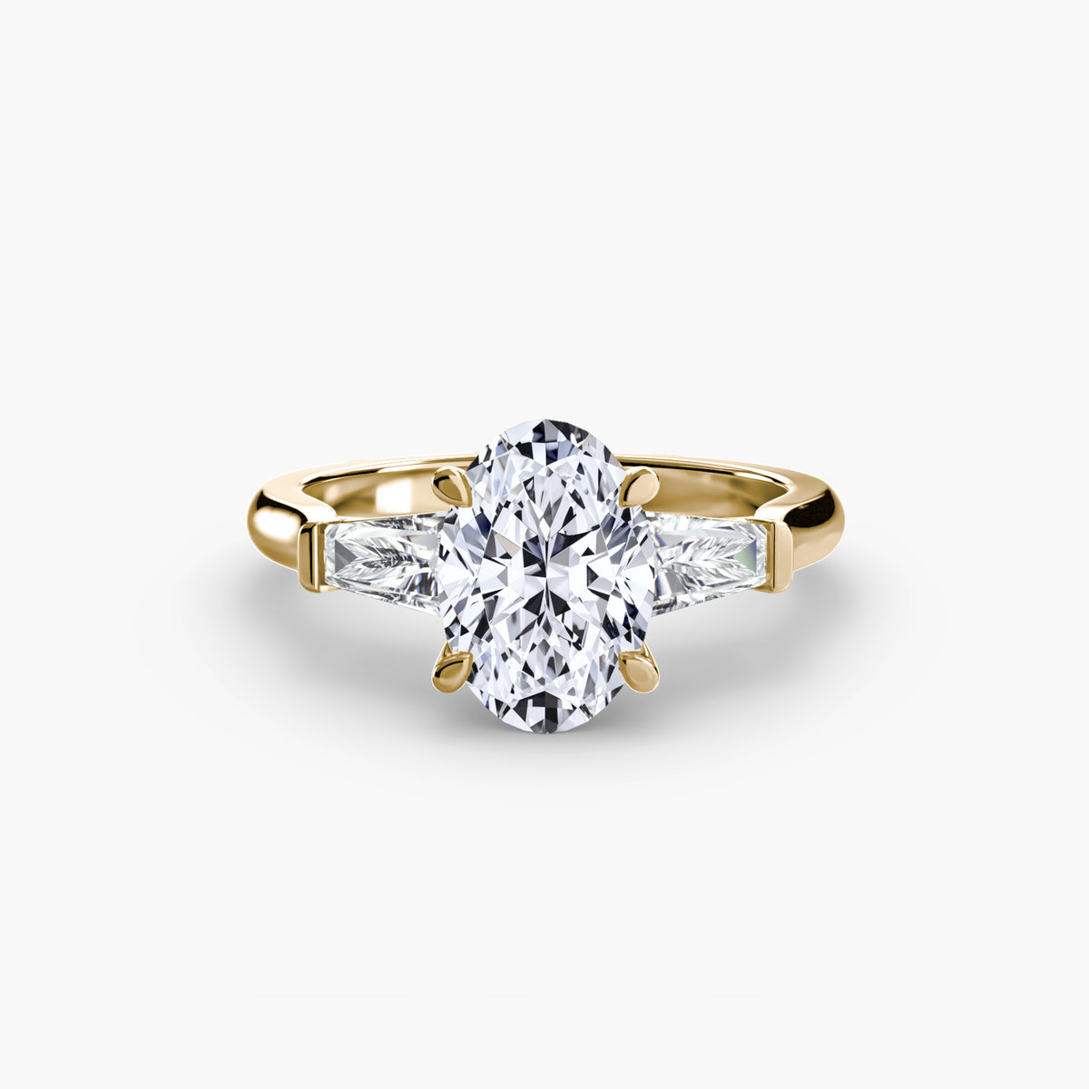 Ring met drie stenen (baguettevormige zijstenen)