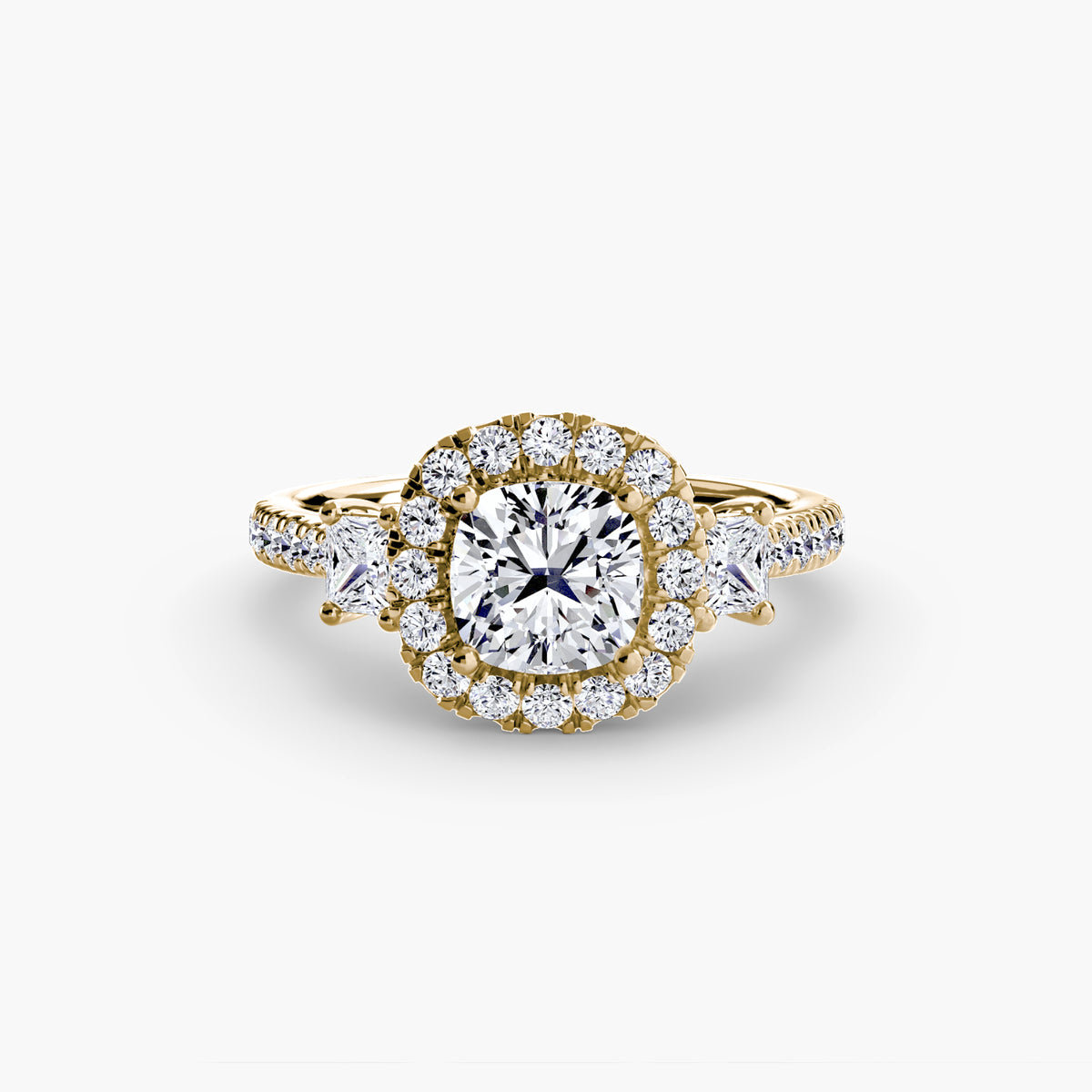 Driestenen ring met halo 2